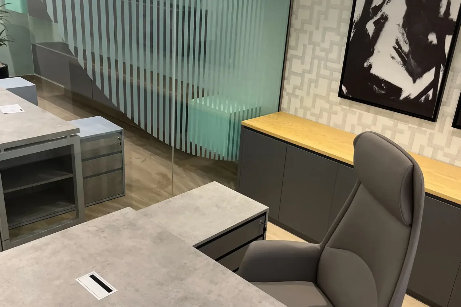 B&J Office-Bj7 1512x2016